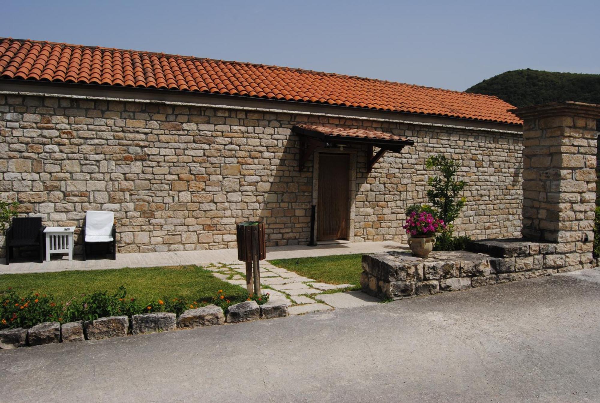 Hotel Ristorante Solelago Guardialfiera Екстериор снимка