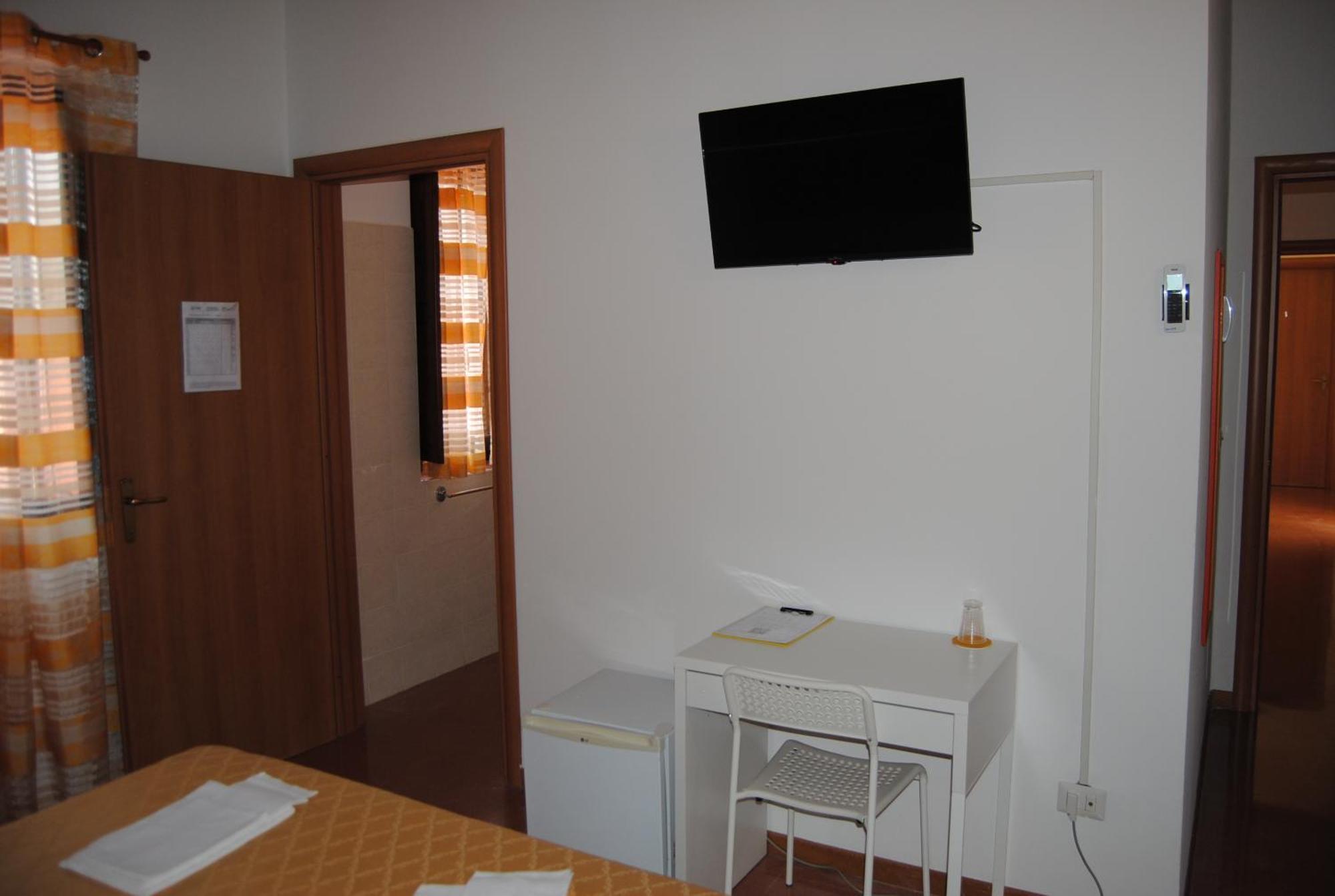 Hotel Ristorante Solelago Guardialfiera Екстериор снимка